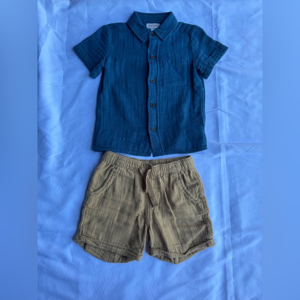Cat & Jack Boy 2T Blue Shirt with 3T Beige Elastic Waist Shorts Set